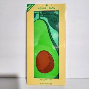 I Heart Revolution Eye Shadow